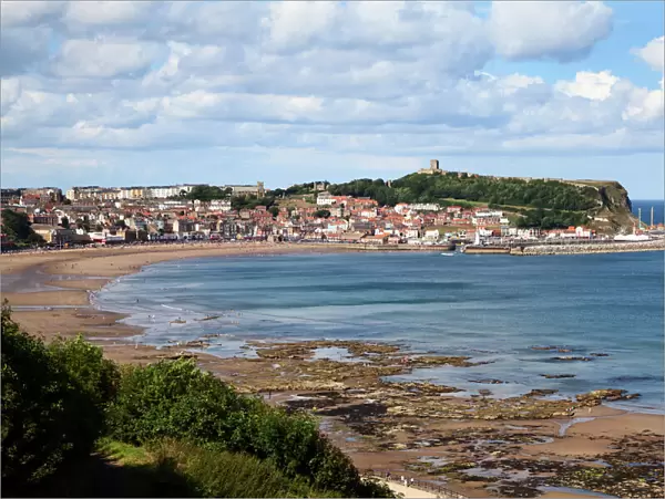South Bay from South Cliff Gardens, Scarborough, North Yorkshire, Yorkshire, England, United Kingdom, Europe