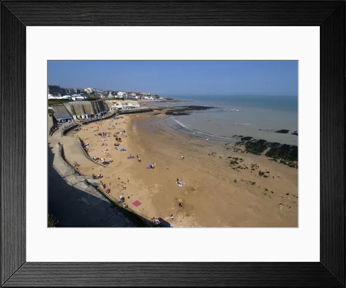 Framed Print : Beach, Louisa Bay, Broadstairs, Kent, England, United Kingdom, Europe Framed Print : Beach, Louisa Bay, Broadstairs, Kent, England, United Kingdom, Europe