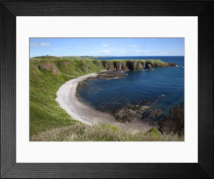 Framed Print : Strathlethan Bay with the War Memorial on the clifftop near Stonehaven, Aberdeenshire, Scotland, United Kingdom, Europe Framed Print : Strathlethan Bay with the War Memorial on the clifftop near Stonehaven, Aberdeenshire, Scotland, United Kingdom, Europe