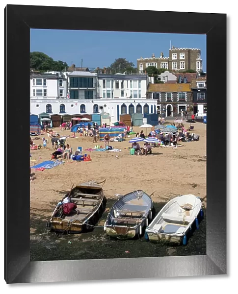 Beach with Bleak House in the background, Viking Bay, Broadstairs, Kent, England, United Kingdom, Europe