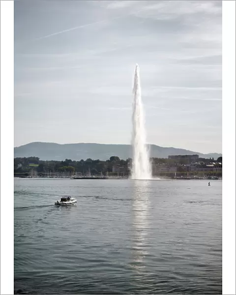 Jet d Eau, Lake Geneva, Geneva, Switzerland, Europe