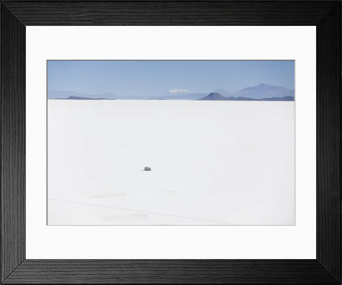 Framed Print : Camper van on Salar de Uyuni (Salt Flats of Uyuni), Potosi Department, Bolivia, South America Framed Print : Camper van on Salar de Uyuni (Salt Flats of Uyuni), Potosi Department, Bolivia, South America