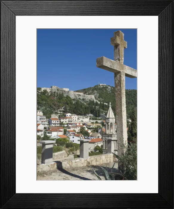 Framed Print : The Fortress overlooking the medieval city of Hvar, island of Hvar, Dalmatia, Croatia, Europe Framed Print : The Fortress overlooking the medieval city of Hvar, island of Hvar, Dalmatia, Croatia, Europe