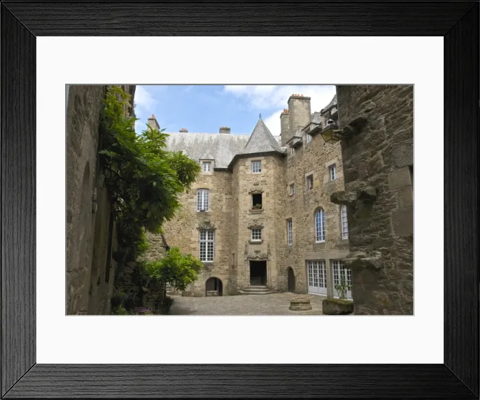Framed Print : Inner courtyard of Beaumanoir Mansion house dating from the 16th century, Dinan, Brittany, France, Europe Framed Print : Inner courtyard of Beaumanoir Mansion house dating from the 16th century, Dinan, Brittany, France, Europe