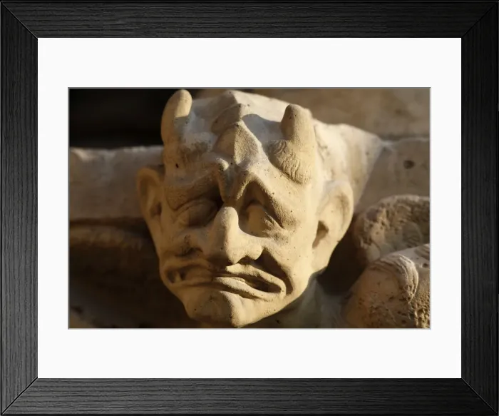 Framed Print : Sculpture on the Western facade, Notre Dame cathedral, Paris, France, Europe Framed Print : Sculpture on the Western facade, Notre Dame cathedral, Paris, France, Europe