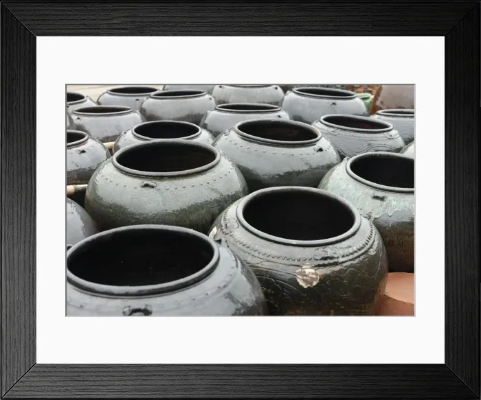 Framed Print : Nwe Nyein, a pottery town along the Irrawaddy river, Mandalay Division, Republic of the Union of Myanmar (Burma), Asia Framed Print : Nwe Nyein, a pottery town along the Irrawaddy river, Mandalay Division, Republic of the Union of Myanmar (Burma), Asia