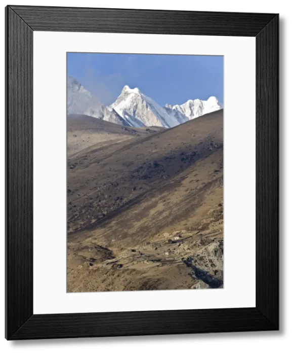 Framed Print : Dudh Kosi Valley, Solu Khumbu (Everest) Region, Nepal, Himalayas, Asia Framed Print : Dudh Kosi Valley, Solu Khumbu (Everest) Region, Nepal, Himalayas, Asia