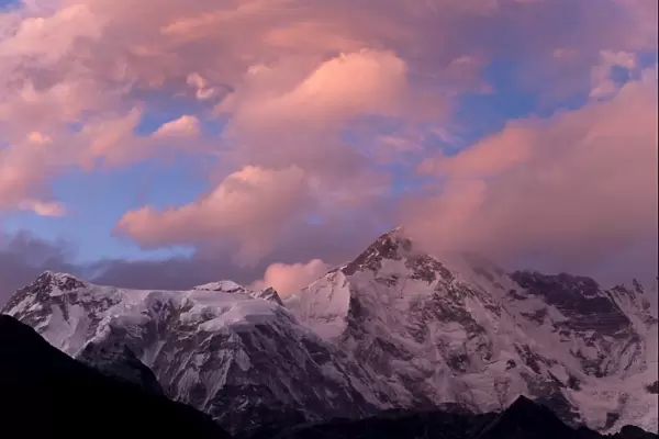 View towards Cho Oyu, Gokyo, Solu Khumbu (Everest) Region, Nepal, Himalayas, Asia