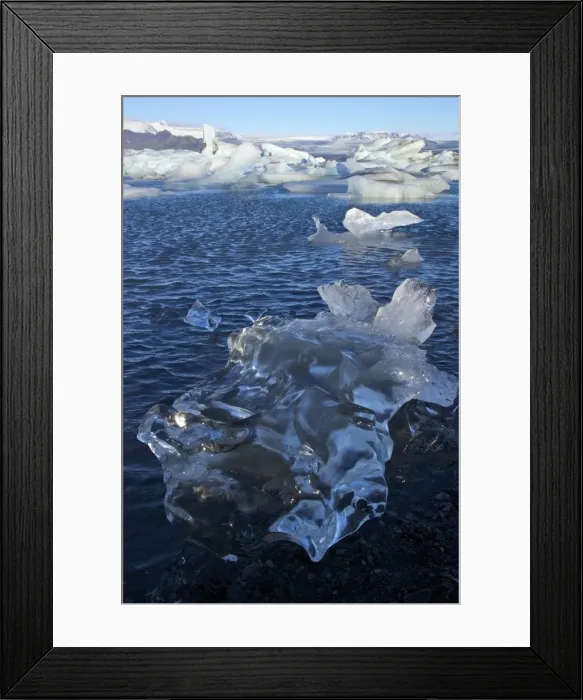 Framed Print : Icebergs on glacial lake at Jokulsarlon with snow on the massive icecap of Vatnajokull behind, Iceland, Polar Regions Framed Print : Icebergs on glacial lake at Jokulsarlon with snow on the massive icecap of Vatnajokull behind, Iceland, Polar Regions