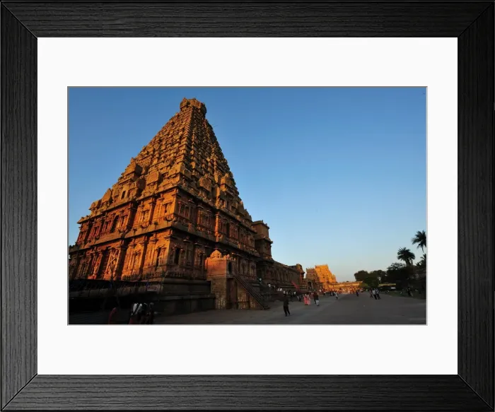 Framed Print : Brihadeshwara Temple (Brihadisvara Temple) complex, UNESCO World Heritage Site, Thanjavur (Tanjore), Tamil Nadu, India, Asia Framed Print : Brihadeshwara Temple (Brihadisvara Temple) complex, UNESCO World Heritage Site, Thanjavur (Tanjore), Tamil Nadu, India, Asia