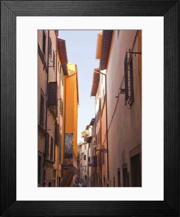 Framed Print : A narrow backstreet in the heart of Florence, Tuscany, Italy, Europe Framed Print : A narrow backstreet in the heart of Florence, Tuscany, Italy, Europe