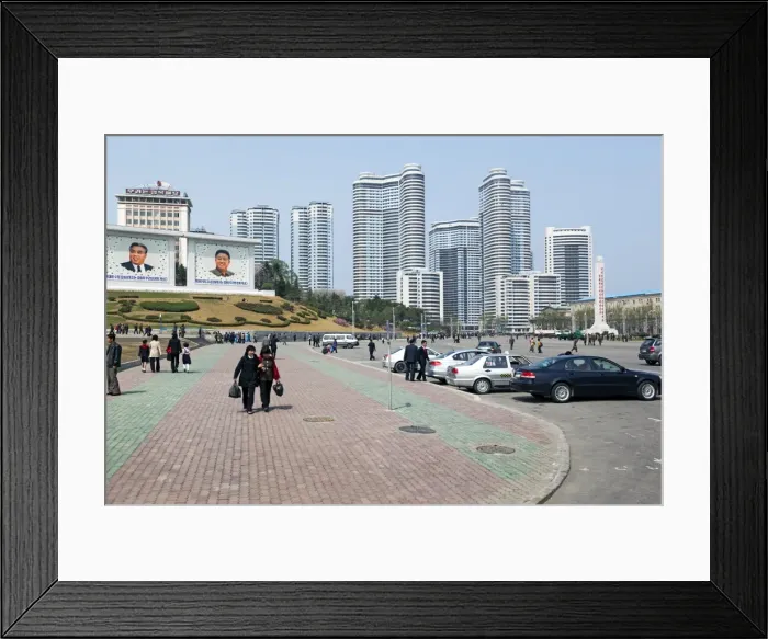 Framed Print : Typical city street scene, Pyongyang, Democratic Peoples Republic of Korea (DPRK), North Korea, Asia Framed Print : Typical city street scene, Pyongyang, Democratic Peoples Republic of Korea (DPRK), North Korea, Asia