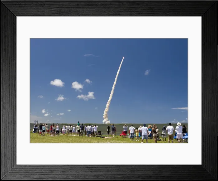 Framed Print : Crowds watch launch of Space Shuttle Discovery, July 4th 2006, from NASA Causeway, Cape Canaveral, Florida, United States of America, North America Framed Print : Crowds watch launch of Space Shuttle Discovery, July 4th 2006, from NASA Causeway, Cape Canaveral, Florida, United States of America, North America