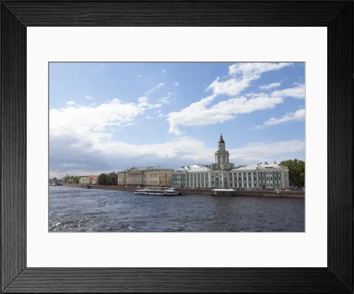 Framed Print : The River Neva and Kunstkammer building, St. Petersburg, Russia, Europe Framed Print : The River Neva and Kunstkammer building, St. Petersburg, Russia, Europe