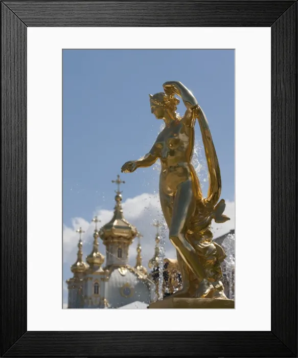 Framed Print : Golden statue and fountains of the Grand Cascade at Peterhof Palace, St. Petersburg, Russia, Europe Framed Print : Golden statue and fountains of the Grand Cascade at Peterhof Palace, St. Petersburg, Russia, Europe