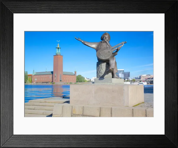 Framed Print : The City Hall and Evert Taube statue, Kungsholmen, Stockholm, Sweden, Scandinavia, Europe Framed Print : The City Hall and Evert Taube statue, Kungsholmen, Stockholm, Sweden, Scandinavia, Europe