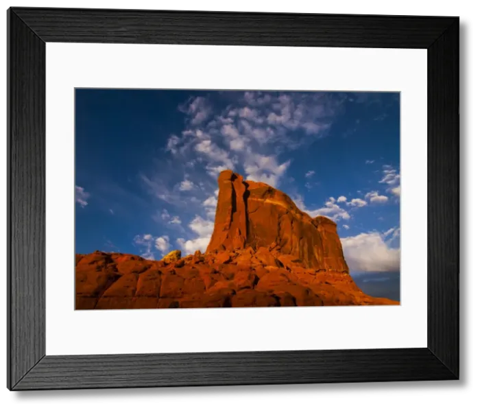 Framed Print : Giant rock in the late afternoon light on top of a plateau near Moab, Utah, United States of America, North America Framed Print : Giant rock in the late afternoon light on top of a plateau near Moab, Utah, United States of America, North America