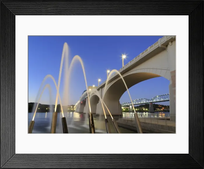 Framed Print : Rosss Landing Fountain and Market Street Bridge, Chattanooga, Tennessee, United States of America, North America Framed Print : Rosss Landing Fountain and Market Street Bridge, Chattanooga, Tennessee, United States of America, North America