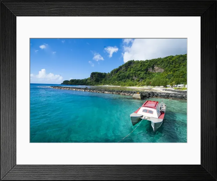 Framed Print : Pretty bay and turquoise water on Tau Island, Manua Island group, American Samoa, South Pacific, Pacific Framed Print : Pretty bay and turquoise water on Tau Island, Manua Island group, American Samoa, South Pacific, Pacific