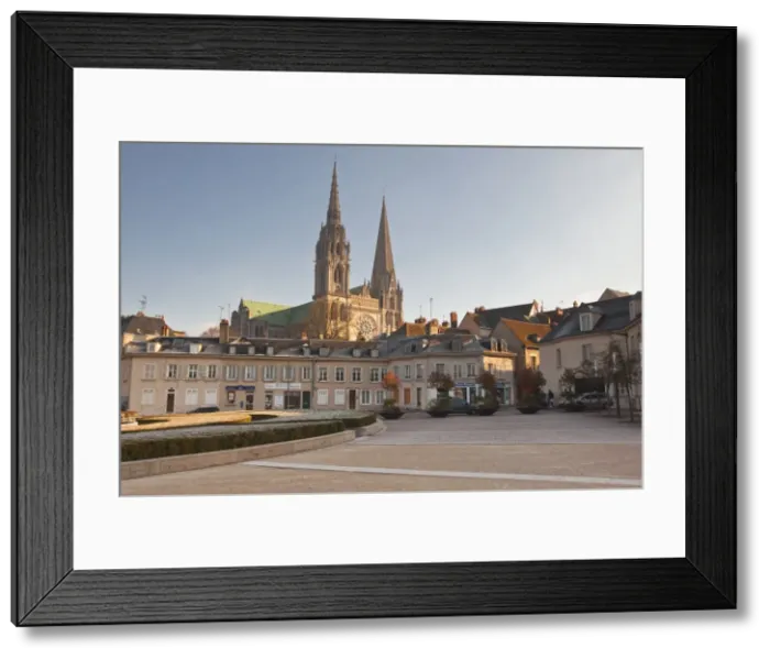 Framed Print : The gothic Chartres Cathedral, UNESCO World Heritage Site, Chartres, Eure-et-Loir, Centre, France, Europe Framed Print : The gothic Chartres Cathedral, UNESCO World Heritage Site, Chartres, Eure-et-Loir, Centre, France, Europe
