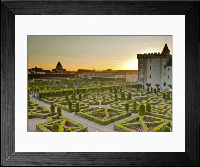 Framed Print : The Chateau de Villandry and its gardens at sunset, UNESCO World Heritage Site, Indre-et-Loire, Loire Valley, France, Europe Framed Print : The Chateau de Villandry and its gardens at sunset, UNESCO World Heritage Site, Indre-et-Loire, Loire Valley, France, Europe
