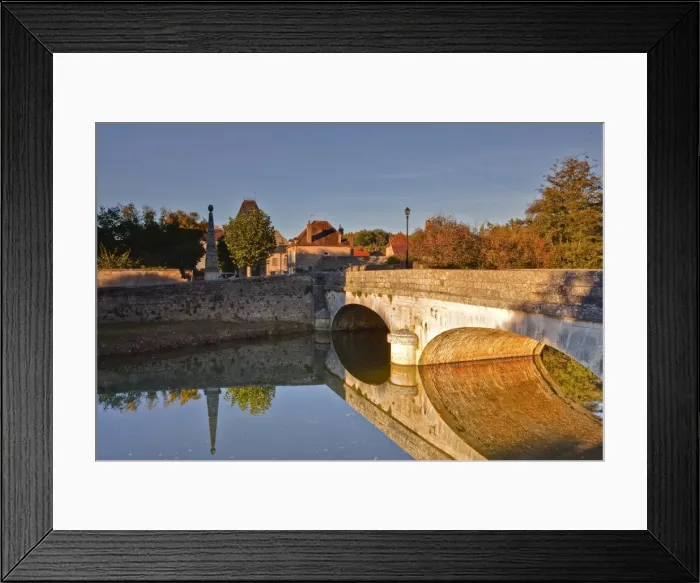 Framed Print : The River Serein in the village of Noyers-sur-Serein, Yonne, Burgundy, France, Europe Framed Print : The River Serein in the village of Noyers-sur-Serein, Yonne, Burgundy, France, Europe