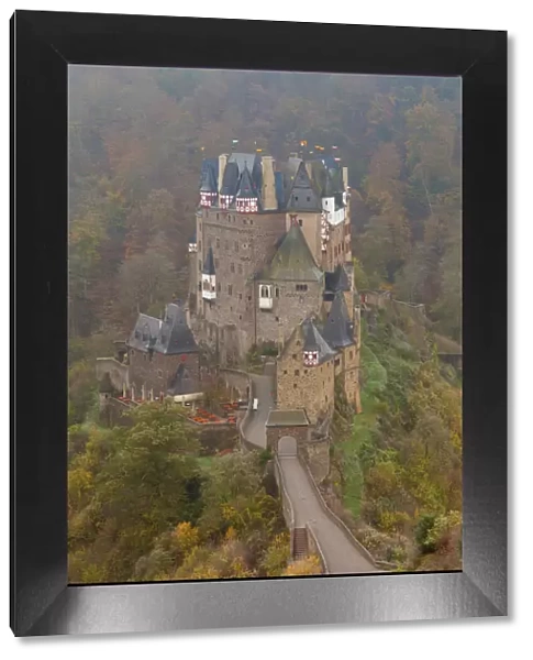 Eltz Castle in autumn, Rheinland-Pfalz, Germany, Europe