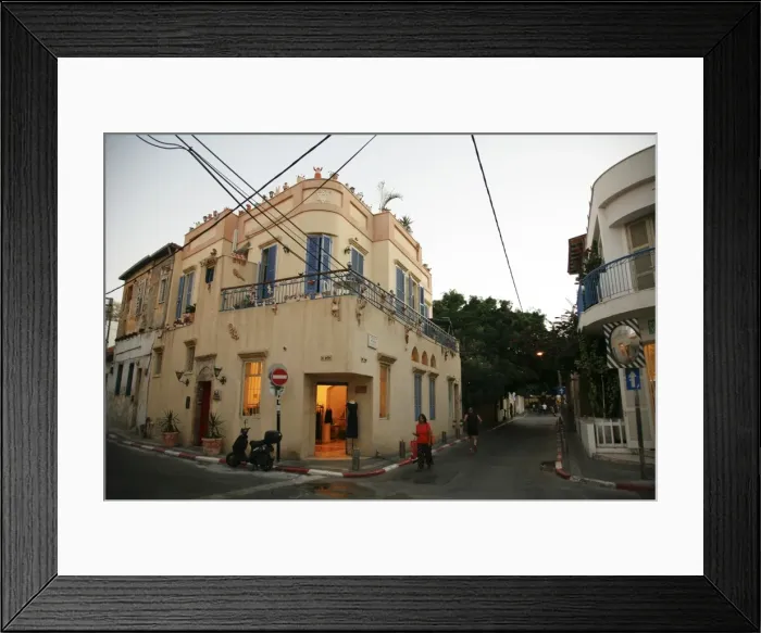 Framed Print : Street scene at the trendy Neve Tzedek neighbourhood, Tel Aviv, Israel, Middle East Framed Print : Street scene at the trendy Neve Tzedek neighbourhood, Tel Aviv, Israel, Middle East