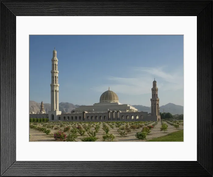 Framed Print : Sultan Quaboos Great Mosque, Muscat, Oman, Middle East Framed Print : Sultan Quaboos Great Mosque, Muscat, Oman, Middle East