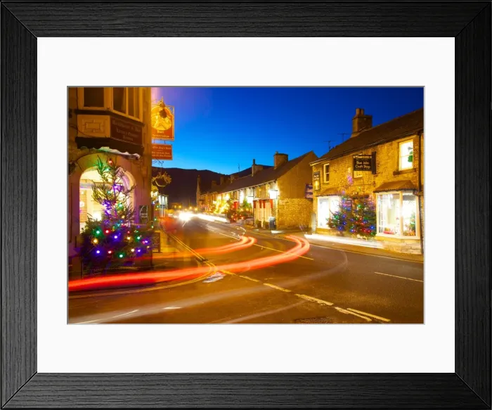 Framed Print : Castleton at Christmas, Peak District National Park, Derbyshire, England, United Kingdom, Europe Framed Print : Castleton at Christmas, Peak District National Park, Derbyshire, England, United Kingdom, Europe