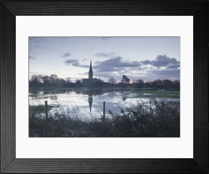 Framed Print : Salisbury Cathedral at dawn reflected in the flooded West Harnham Water Meadows, Salisbury, Wiltshire, England, United Kingdom, Europe Framed Print : Salisbury Cathedral at dawn reflected in the flooded West Harnham Water Meadows, Salisbury, Wiltshire, England, United Kingdom, Europe