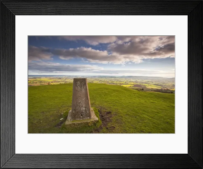 Framed Print : Looking across the Marshwood Vale from Pilsdon Pen, Dorset, England, United Kingdom, Europe Framed Print : Looking across the Marshwood Vale from Pilsdon Pen, Dorset, England, United Kingdom, Europe
