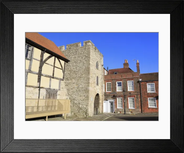 Framed Print : Westgate in Old Town Walls, Southampton, Hampshire, England, United Kingdom, Europe Framed Print : Westgate in Old Town Walls, Southampton, Hampshire, England, United Kingdom, Europe