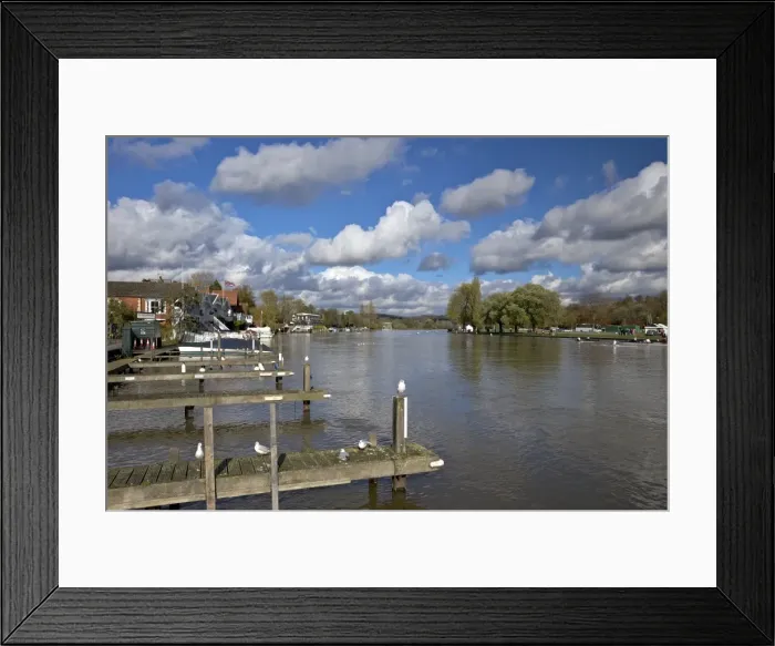 Framed Print : Riverside view in winter sunshine, Henley-on-Thames, Oxfordshire, England, United Kingdom, Europe Framed Print : Riverside view in winter sunshine, Henley-on-Thames, Oxfordshire, England, United Kingdom, Europe