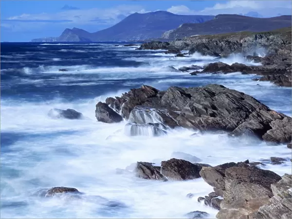 Coastline on Atlantic Drive, Achill Island, County Mayo, Connaught (Connacht), Republic of Ireland, Europe