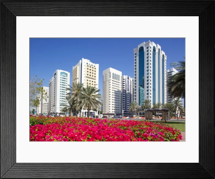 Framed Print : Contemporary architecture and Al Markaziyah Gardens and Fountain, Abu Dhabi, United Arab Emirates, Middle East Framed Print : Contemporary architecture and Al Markaziyah Gardens and Fountain, Abu Dhabi, United Arab Emirates, Middle East