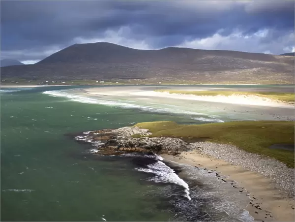 View across the beach at Seilebost towards Luskentyre and the hills of North Harris, Seilebost, Isle of Harris, Outer Hebrides, Scotland, United Kingdom, Europe