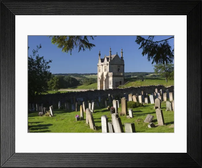 Framed Print : Churchyard of St. James and Jacobean lodge, Chipping Campden, Gloucestershire, Cotswolds, England, United Kingdom, Europe Framed Print : Churchyard of St. James and Jacobean lodge, Chipping Campden, Gloucestershire, Cotswolds, England, United Kingdom, Europe