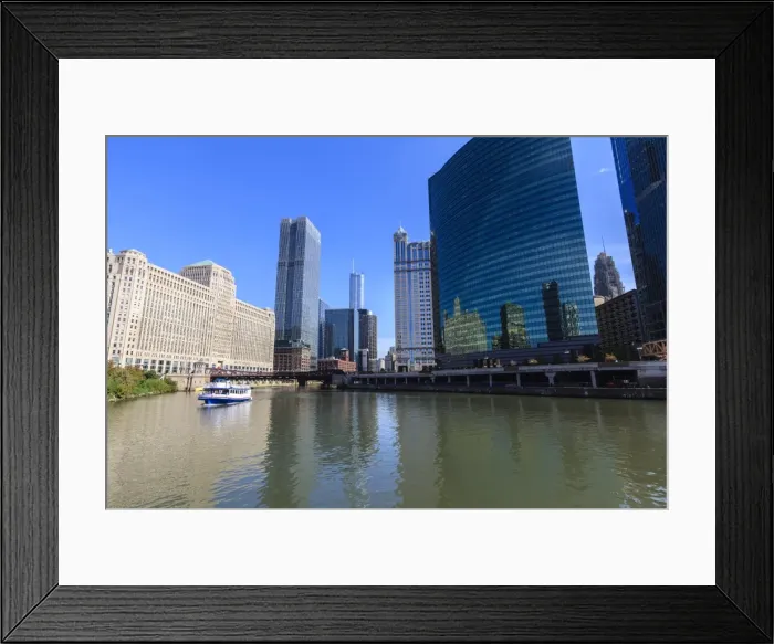 Framed Print : Chicago River, The Merchandise Mart on the left and 333 Wacker Drive building on the right, Chicago, Illinois, United States of America, North America Framed Print : Chicago River, The Merchandise Mart on the left and 333 Wacker Drive building on the right, Chicago, Illinois, United States of America, North America