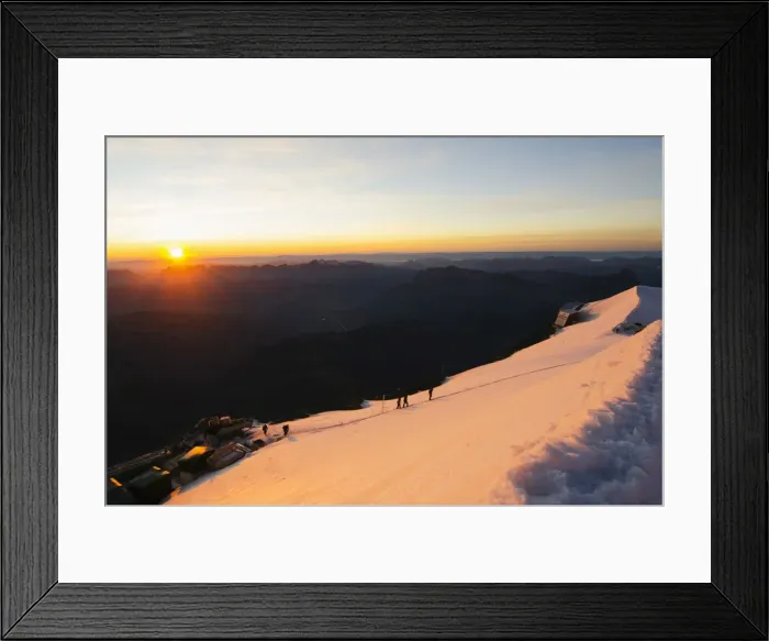 Framed Print : Sunset on Mont Blanc, Haute-Savoie, French Alps, France, Europe Framed Print : Sunset on Mont Blanc, Haute-Savoie, French Alps, France, Europe