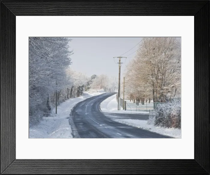 Framed Print : A snow covered road near to Villefranche-sur-Cher, Loir-et-Cher, Centre, France, Europe Framed Print : A snow covered road near to Villefranche-sur-Cher, Loir-et-Cher, Centre, France, Europe