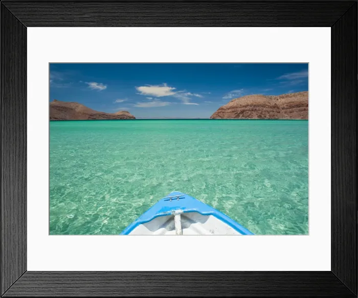 Framed Print : Little boat in the turquoise waters at Isla Espiritu Santo, Baja California, Mexico, North America Framed Print : Little boat in the turquoise waters at Isla Espiritu Santo, Baja California, Mexico, North America