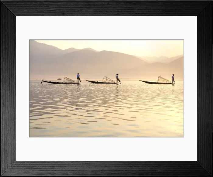 Framed Print : Intha leg rowing fishermen at sunset on Inle Lake who row traditional wooden boats using their leg and fish using nets stretched over conical bamboo frames, Inle Lake, Myanmar (Burma), Southeast Asia Framed Print : Intha leg rowing fishermen at sunset on Inle Lake who row traditional wooden boats using their leg and fish using nets stretched over conical bamboo frames, Inle Lake, Myanmar (Burma), Southeast Asia