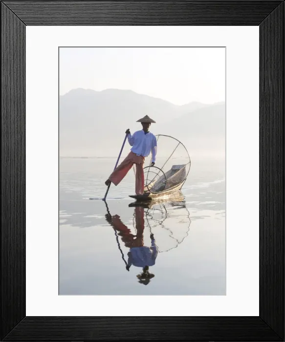 Framed Print : Intha leg rowing fishermen on Inle Lake who row traditional wooden boats using their leg and fish using nets stretched over conical bamboo frames, Inle Lake, Myanmar (Burma), Southeast Asia Framed Print : Intha leg rowing fishermen on Inle Lake who row traditional wooden boats using their leg and fish using nets stretched over conical bamboo frames, Inle Lake, Myanmar (Burma), Southeast Asia