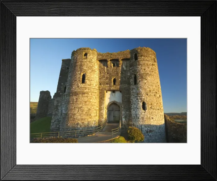Framed Print : Kidwelly Castle, Carmarthenshire, Wales, United Kingdom, Europe Framed Print : Kidwelly Castle, Carmarthenshire, Wales, United Kingdom, Europe