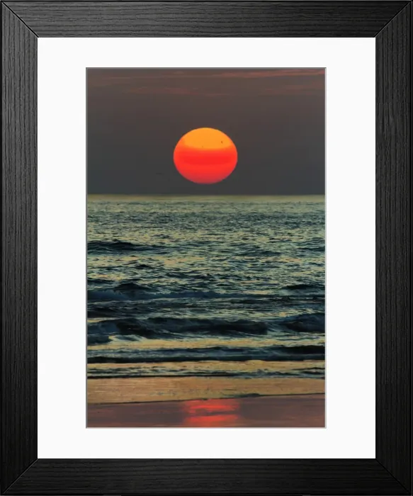 Framed Print : The sun setting off Playa Guiones surf beach, Nosara, Nicoya Peninsula, Guanacaste Province, Costa Rica, Central America Framed Print : The sun setting off Playa Guiones surf beach, Nosara, Nicoya Peninsula, Guanacaste Province, Costa Rica, Central America