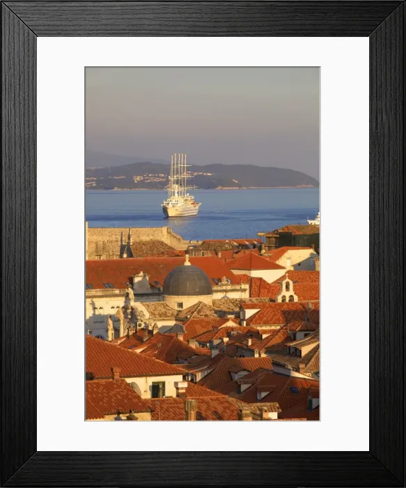 Framed Print : View over Old City, UNESCO World Heritage Site, Dubrovnik, Croatia, Europe Framed Print : View over Old City, UNESCO World Heritage Site, Dubrovnik, Croatia, Europe