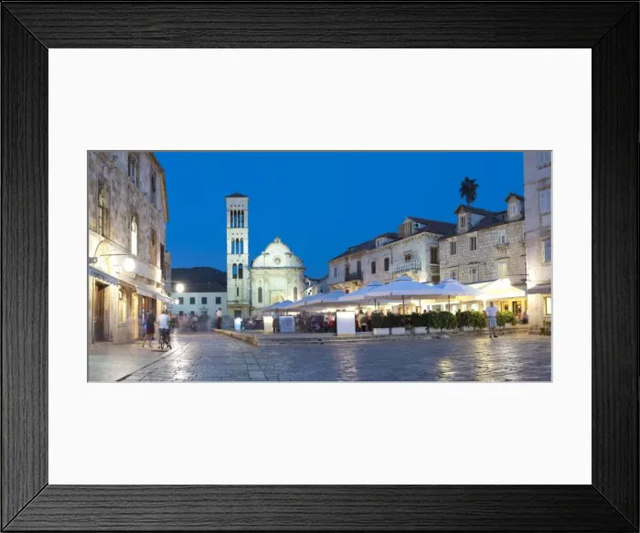Framed Print : St. Stephens Square (Trg Svetog Stjepana), restaurant at night, Hvar Town, Hvar Island, Dalmatian Coast, Croatia, Europe Framed Print : St. Stephens Square (Trg Svetog Stjepana), restaurant at night, Hvar Town, Hvar Island, Dalmatian Coast, Croatia, Europe