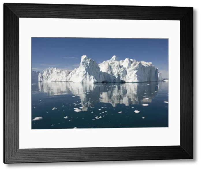Framed Print : Icebergs in Disko Bay, UNESCO World Heritage Site, Ilulissat (Jakobshavn), Greenland, Denmark, Polar Regions Framed Print : Icebergs in Disko Bay, UNESCO World Heritage Site, Ilulissat (Jakobshavn), Greenland, Denmark, Polar Regions