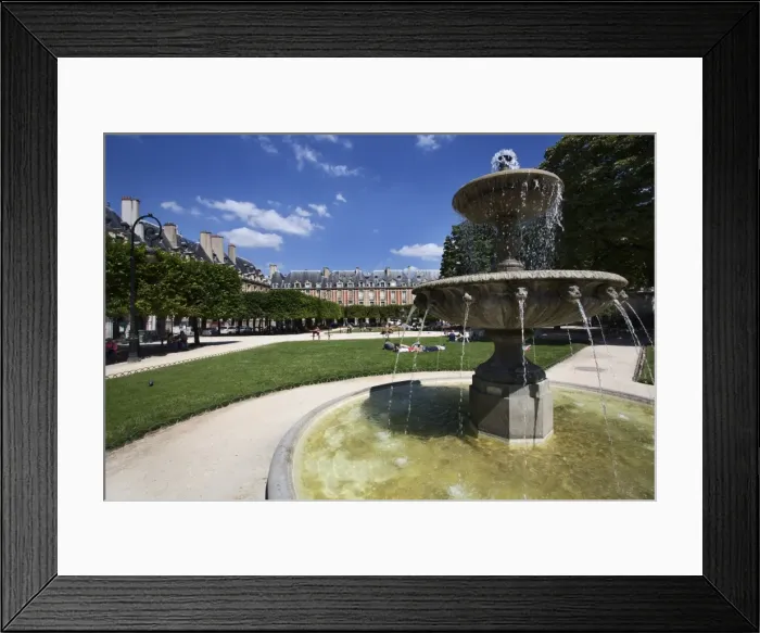 Framed Print : Fountain in Place des Vosges in The Marais, Paris, France, Europe Framed Print : Fountain in Place des Vosges in The Marais, Paris, France, Europe